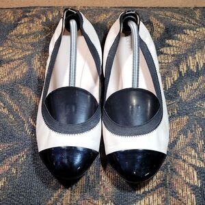 Cole Haan Deltona Gore White & Black Patent Leather Ballet Flats- Size 9